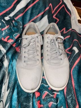 Piloti Cruise Canvas Driving Sneaker in Light Gray
